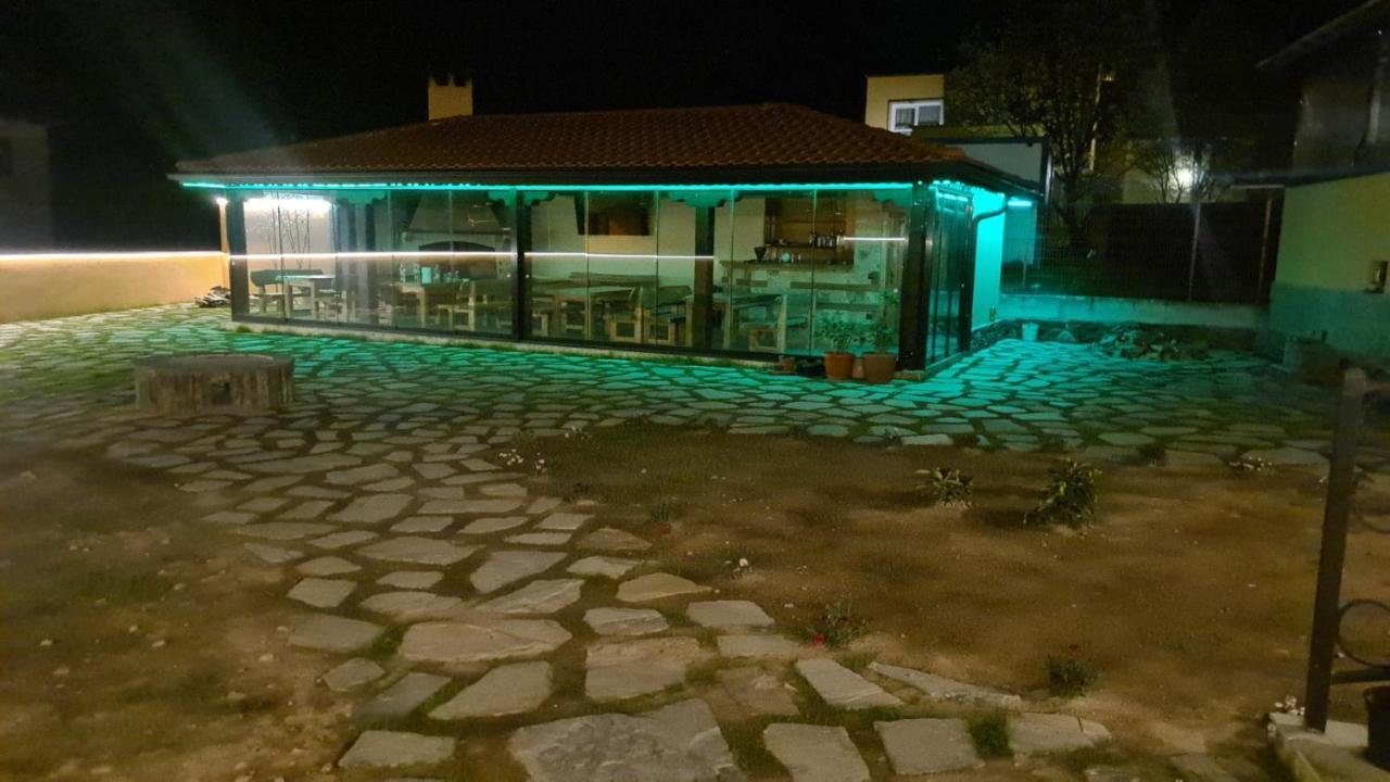 Guesthouse Nefertiti Smolyan Exterior photo