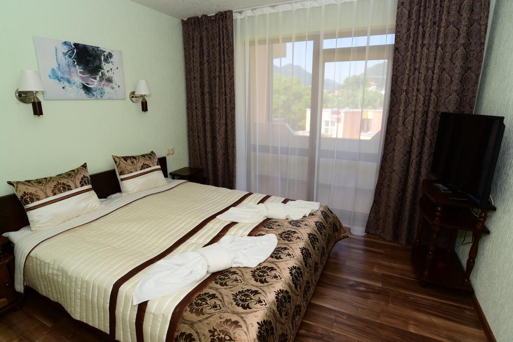 Guesthouse Nefertiti Smolyan Exterior photo